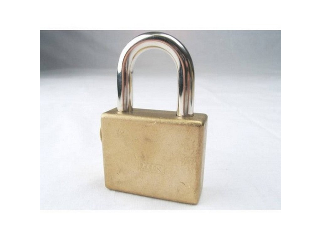 Brass padlock w/brass shackle