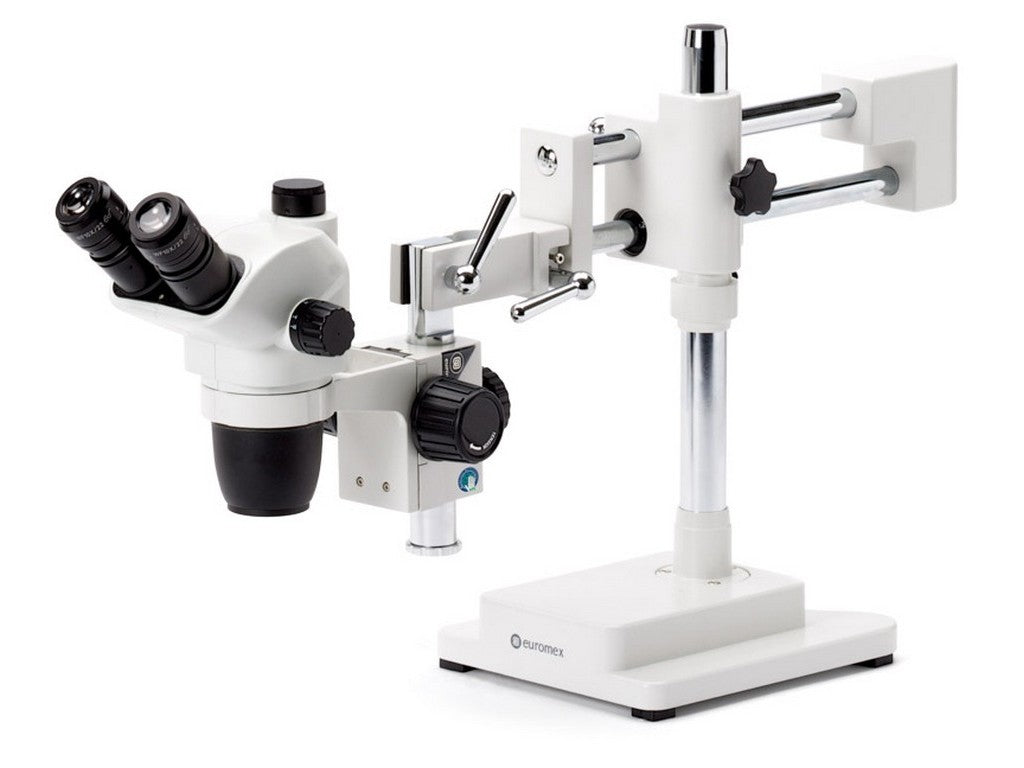 Mikroskop m/stand NexiusZoom tricular 0,67-4,5x