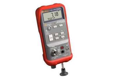 Trykkalibrator Fluke 718Ex 30G i rød beskyttelseskappe med digitalt display til EX-områder.