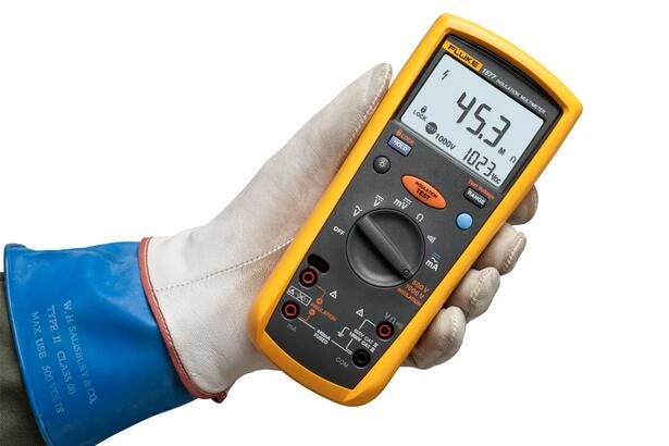 Digital multimeter. w/ insulation. Test CATIII 1000V - CATIV 600V