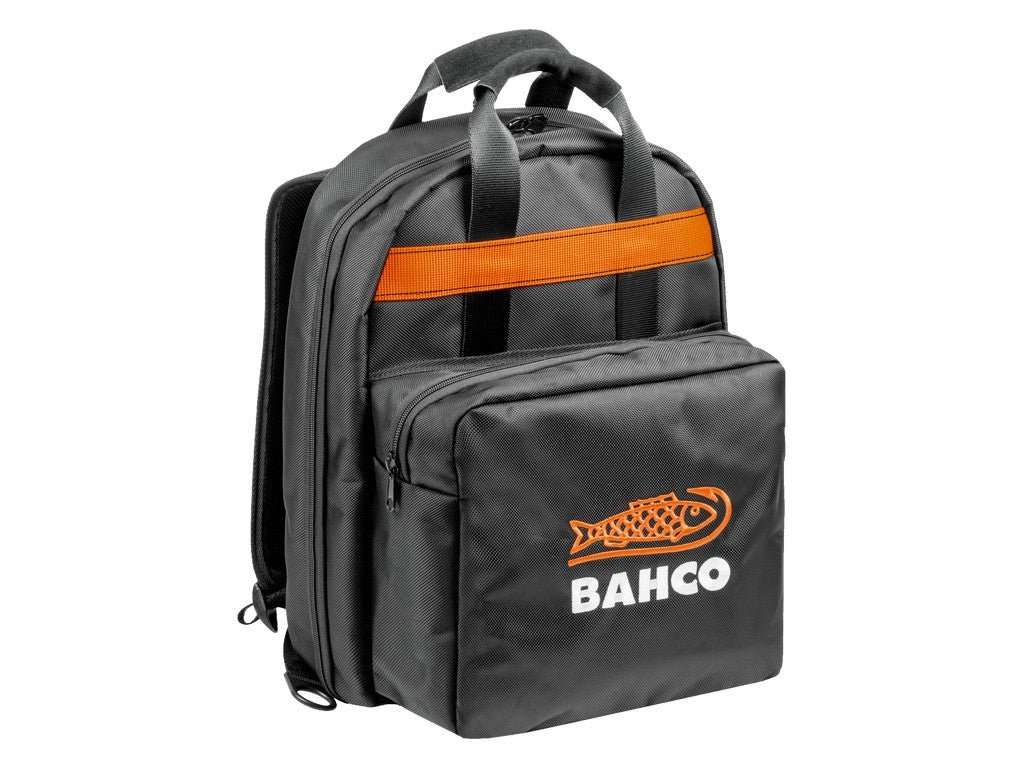 Rygsæk 520x360x120mm i slidstærkt polyester med mange rum