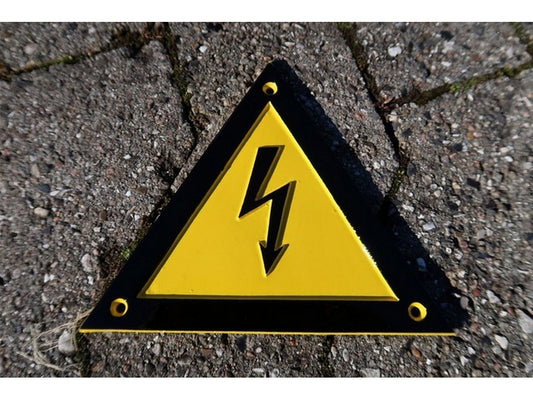 Aluminum sign: triangle. w/arrow 160mm