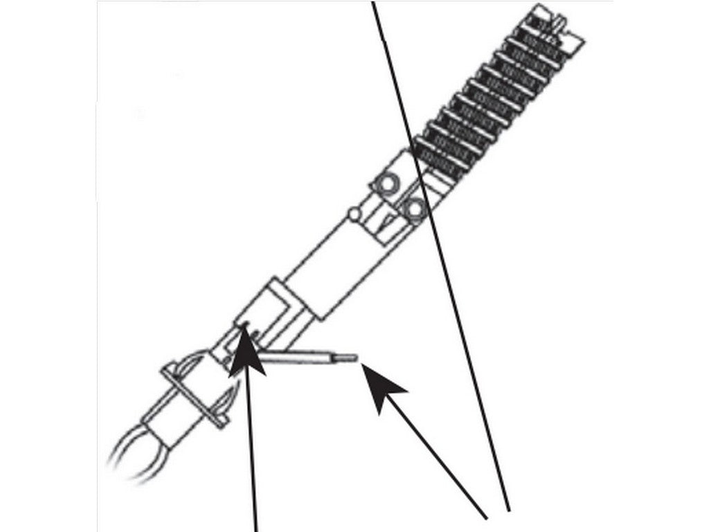 TMT-HA600-2 varmeelement med pile, der viser monteringspunkter, hvid baggrund