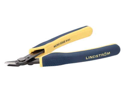 Lindstrøm Edge 6151 bidetang med ESD-sikre blå og gule håndtag og konisk hoved.