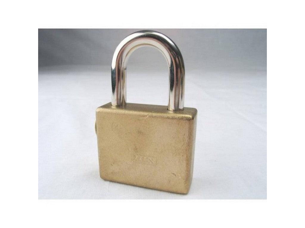 Brass padlock w/brass shackle