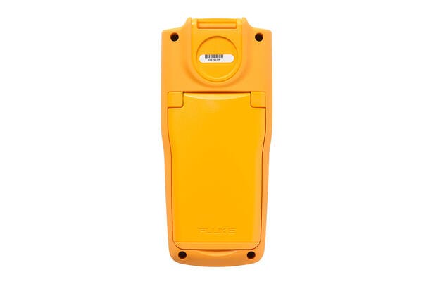 Bagsiden af Fluke 714B temperaturkalibrator med batteridæksel og gult beskyttelsesetui.